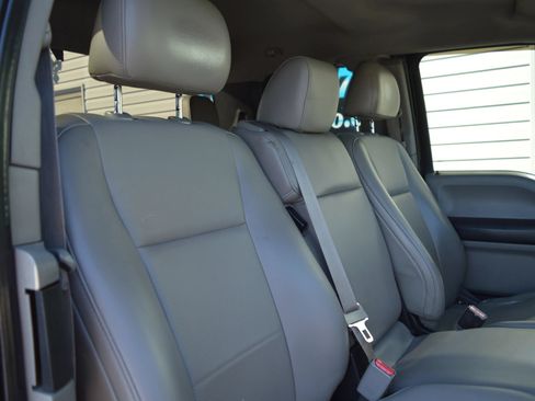 Used 2016 Ford F150 XL w/ Equipment Group 101A Mid AWD/4WD image 18