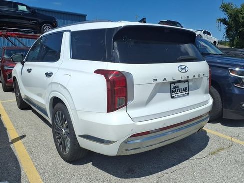 Used 2024 Hyundai Palisade Calligraphy AWD/4WD image 2