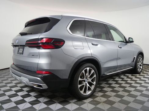 Certified 2025 BMW X5 xDrive40i image 3