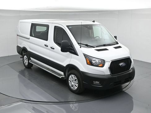 Certified 2025 Ford Transit 250 Low Roof w/ Exterior Upgrade Package RWD image 39