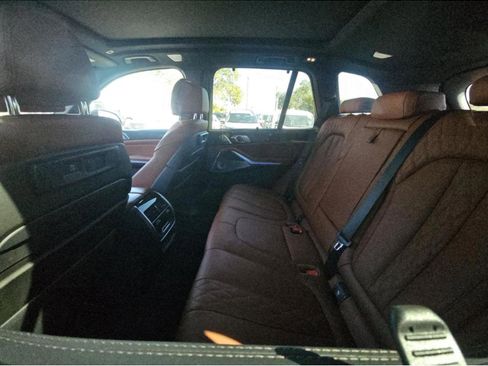 Used 2023 BMW X5 M50i w/ Executive Package image 21