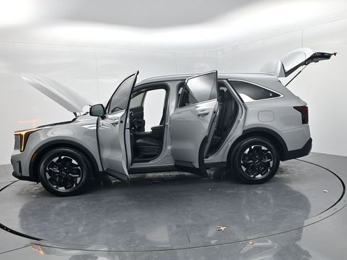 Used 2025 Kia Sorento S w/ Panoramic Sunroof Package image 61