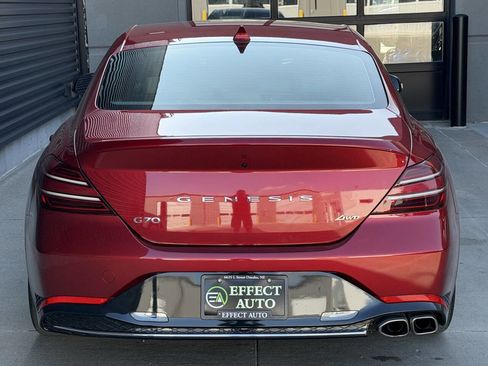 Used 2023 Genesis G70 2.0T image 12