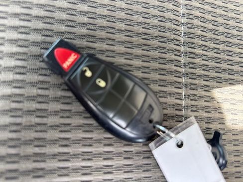 Used 2012 RAM 1500 Classic SLT image 27