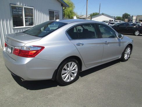 Used 2015 Honda Accord EX-L image 6