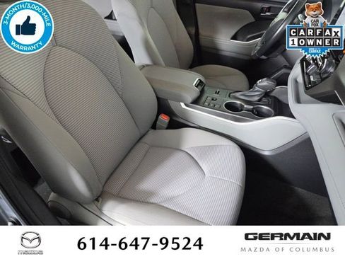 Used 2023 Toyota Highlander LE image 29