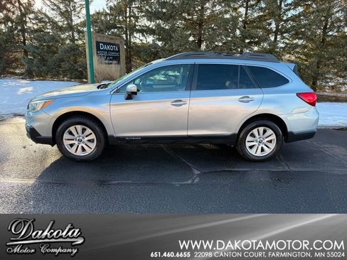 Used 2016 Subaru Outback 2.5i Premium image 1