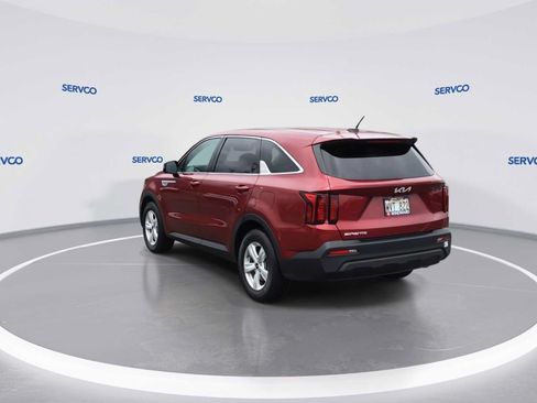 Used 2023 Kia Sorento LX FWD image 6