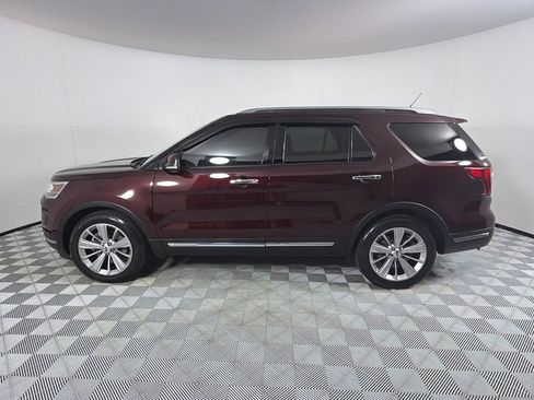 Used 2018 Ford Explorer Limited w/ Equipment Group 301A FWD image 6