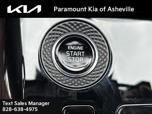 New 2025 Kia Niro EX image 13