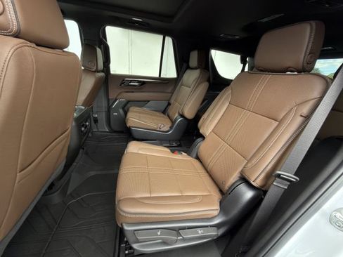New 2026 Chevrolet Tahoe High Country w/ Sun And Tow Package AWD/4WD image 22