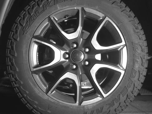 Used 2025 Jeep Compass Trailhawk AWD/4WD image 14