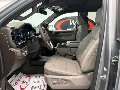 New 2026 GMC Sierra 1500 SLT AWD/4WD image 8