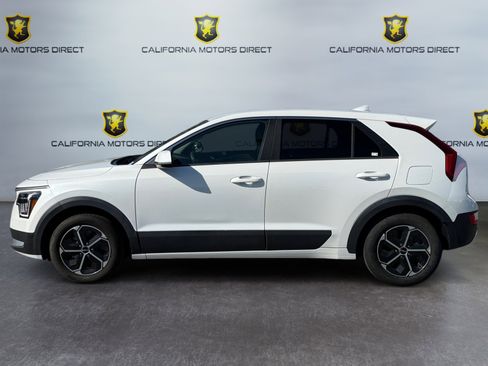 Used 2024 Kia Niro LX FWD image 2