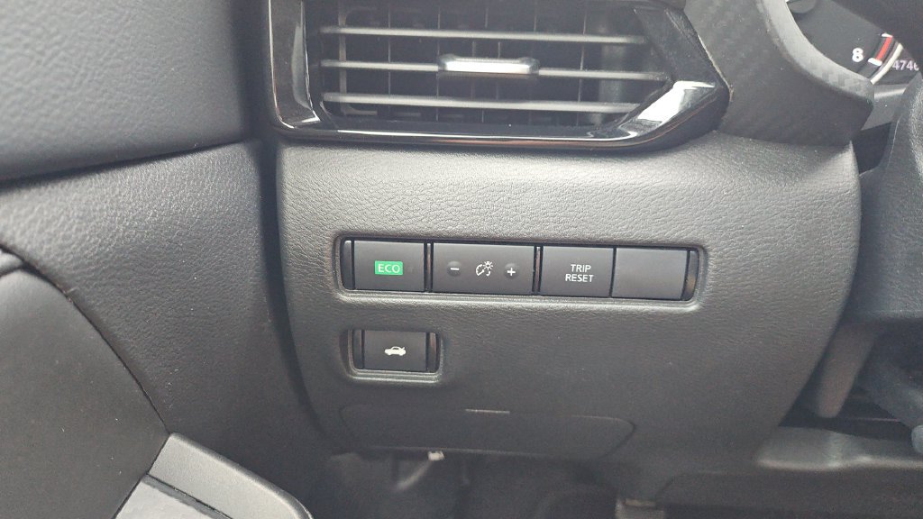 Certified 2025 Nissan Sentra SV FWD image 10