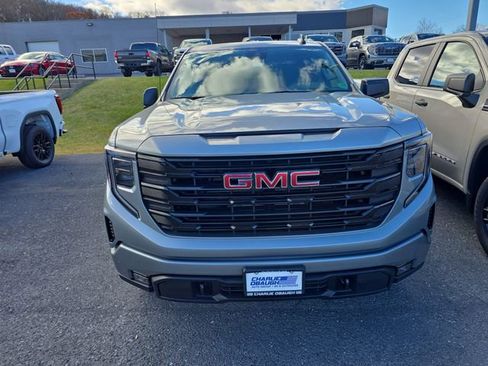 New 2026 GMC Sierra 1500 Elevation image 8