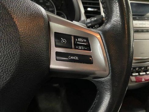 Used 2013 Subaru Outback 2.5i Premium AWD/4WD image 23