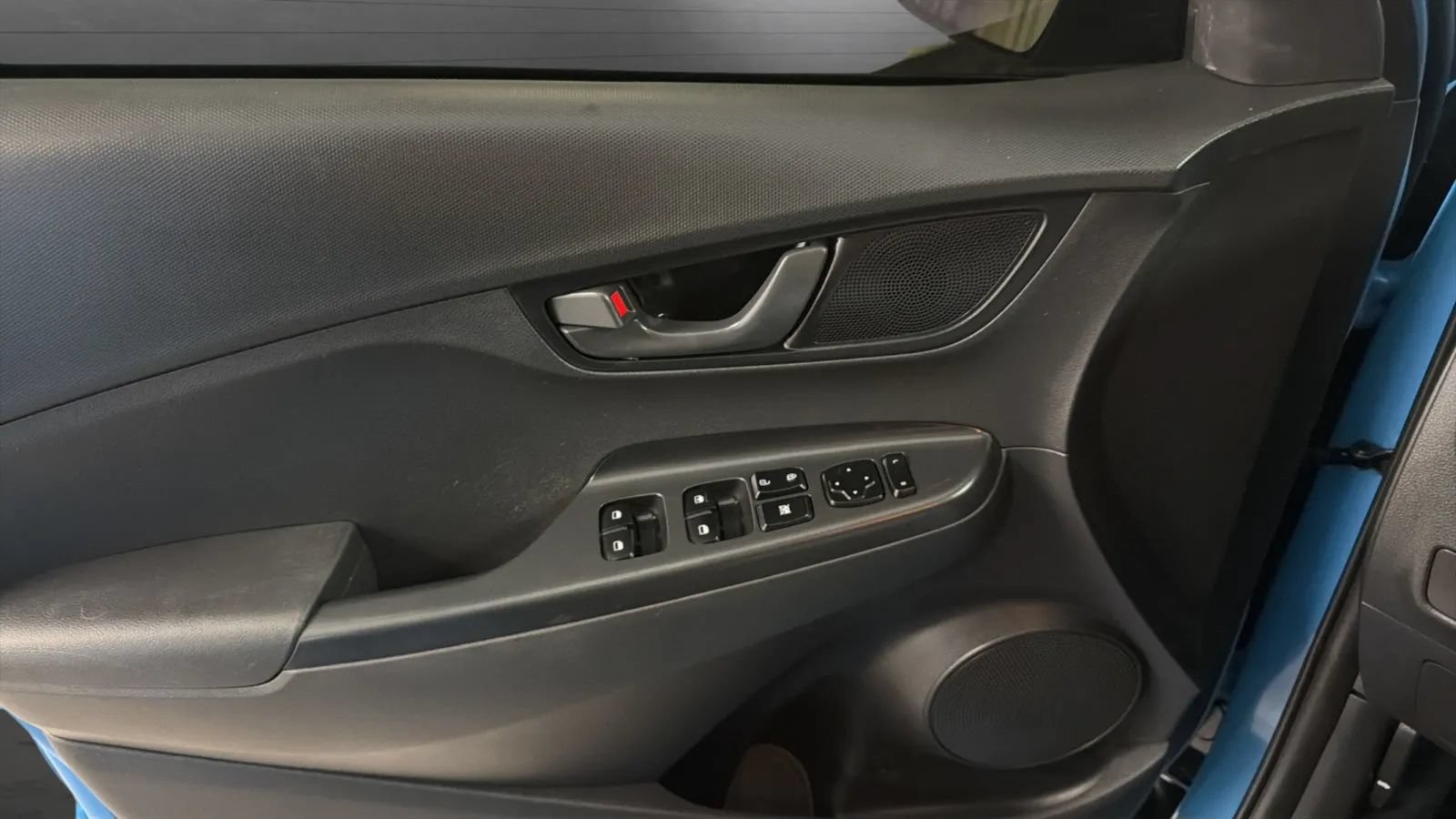 Used 2022 Hyundai Kona SE FWD image 17