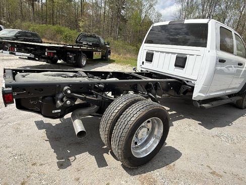 New 2026 RAM 5500 Tradesman w/ Chrome Appearance Group AWD/4WD image 8