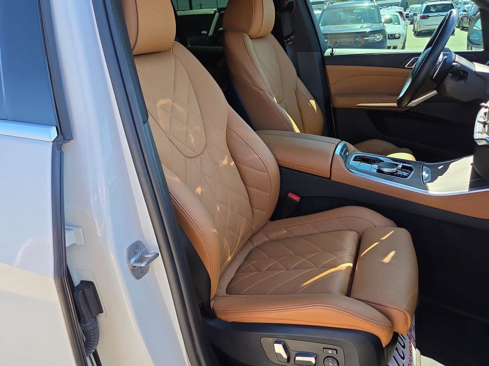 Used 2024 BMW X5 sDrive40i w/ Premium Package RWD image 22