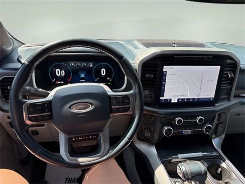 Used 2022 Ford F150 Limited image 9
