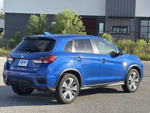 Used 2024 Mitsubishi Outlander Sport SE AWD/4WD image 4