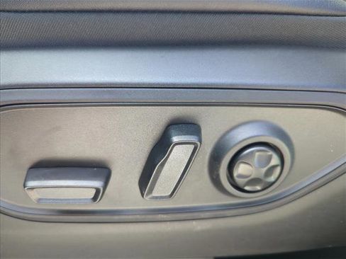 New 2026 Jeep Grand Cherokee Limited Reserve image 17