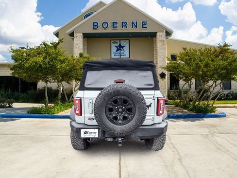 Used 2021 Ford Bronco Wildtrak image 4