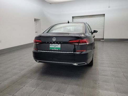 Used 2022 Volkswagen Passat 2.0T SE image 7