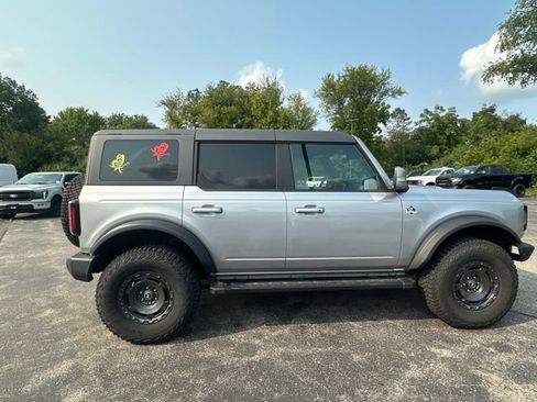 Used 2024 Ford Bronco Outer Banks AWD/4WD image 4