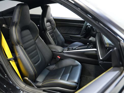 Used 2022 Porsche 911 Turbo S AWD/4WD image 31
