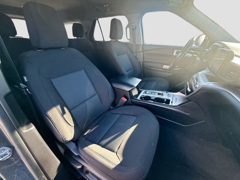 Used 2022 Ford Explorer XLT w/ Class IV Trailer Tow Package image 30
