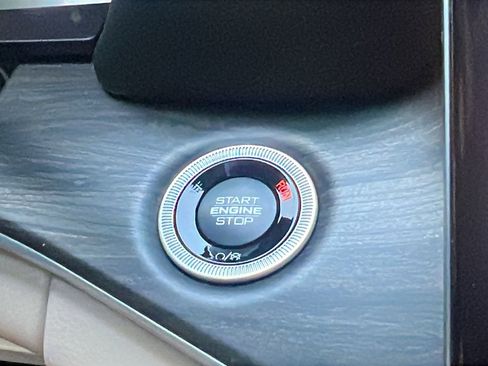 New 2025 Jeep Grand Cherokee Limited w/ Luxury Tech Group II image 31