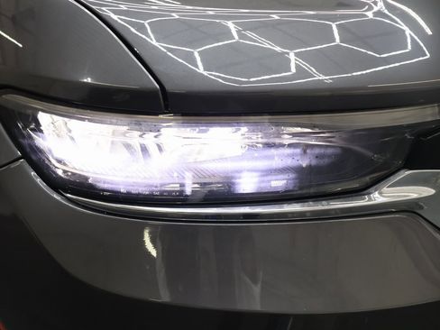 Used 2023 Jeep Grand Cherokee Limited image 27