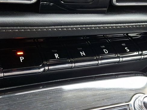 Used 2023 Lincoln Nautilus Reserve w/ Equipment Group 201A image 15