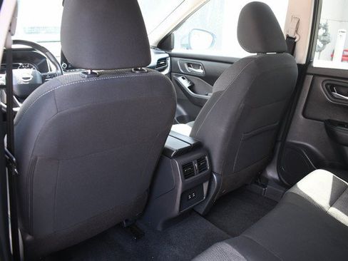 Used 2026 Nissan Rogue SV AWD/4WD image 21