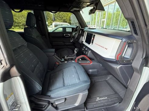 Used 2024 Ford Bronco Heritage Edition AWD/4WD image 18