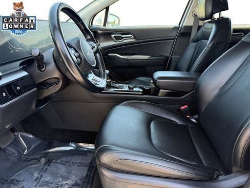 Certified 2024 Kia Sportage EX AWD/4WD image 9