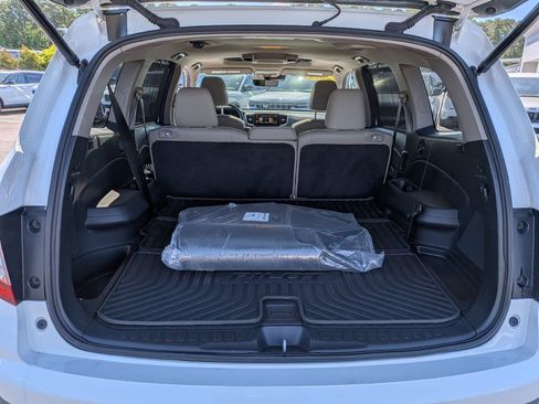 Used 2021 Honda Pilot Touring image 28
