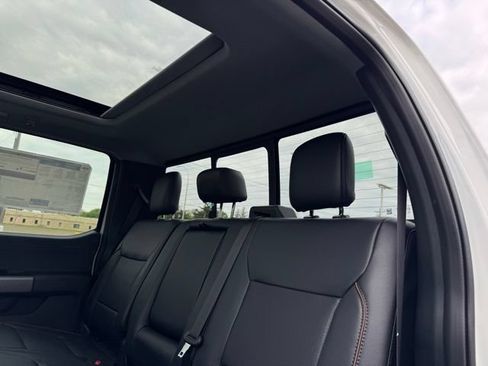 New 2026 Ford F250 Lariat w/ Black Appearance Package AWD/4WD image 12