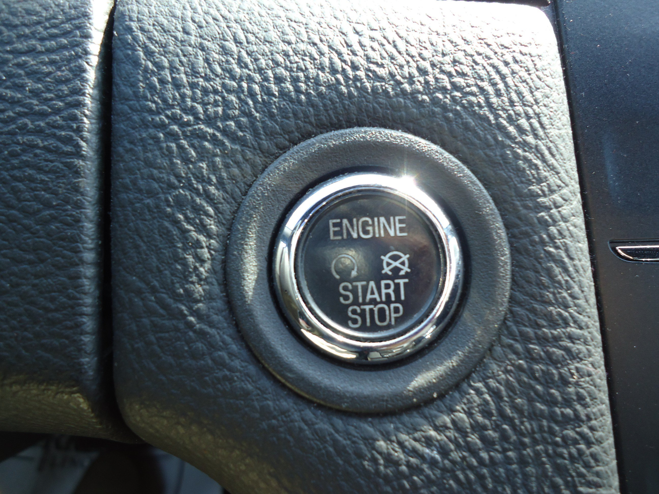 Used 2016 Ford Taurus SEL w/ Equipment Group 201A FWD image 19