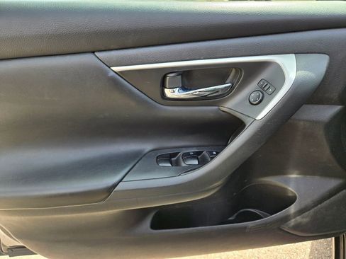 Used 2018 Nissan Altima 2.5 S FWD image 9