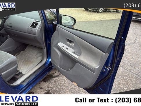 Used 2014 Toyota Prius V Three FWD image 33