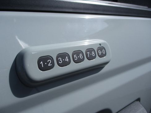 Used 2022 Ford Bronco Big Bend AWD/4WD image 10