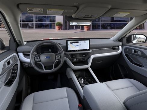 New 2026 Ford Explorer Platinum w/ LUX Leather Package AWD/4WD image 9