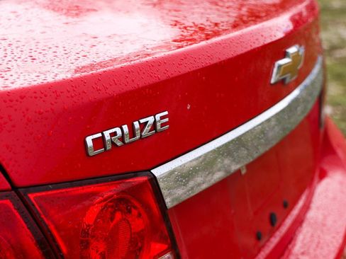 Used 2015 Chevrolet Cruze L FWD image 33