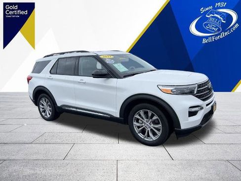 Certified 2023 Ford Explorer XLT w/ Equipment Group 202A image 1