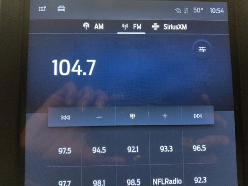 Used 2024 Ford Edge Titanium image 25