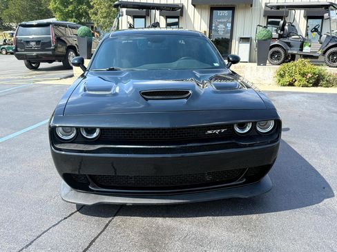 Used 2015 Dodge Challenger SRT Hellcat image 8