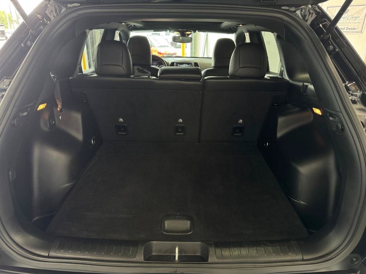 Used 2021 Jeep Cherokee Latitude Lux 80th Anniv w/ Quick Order Package 26U 80TH AWD/4WD image 33